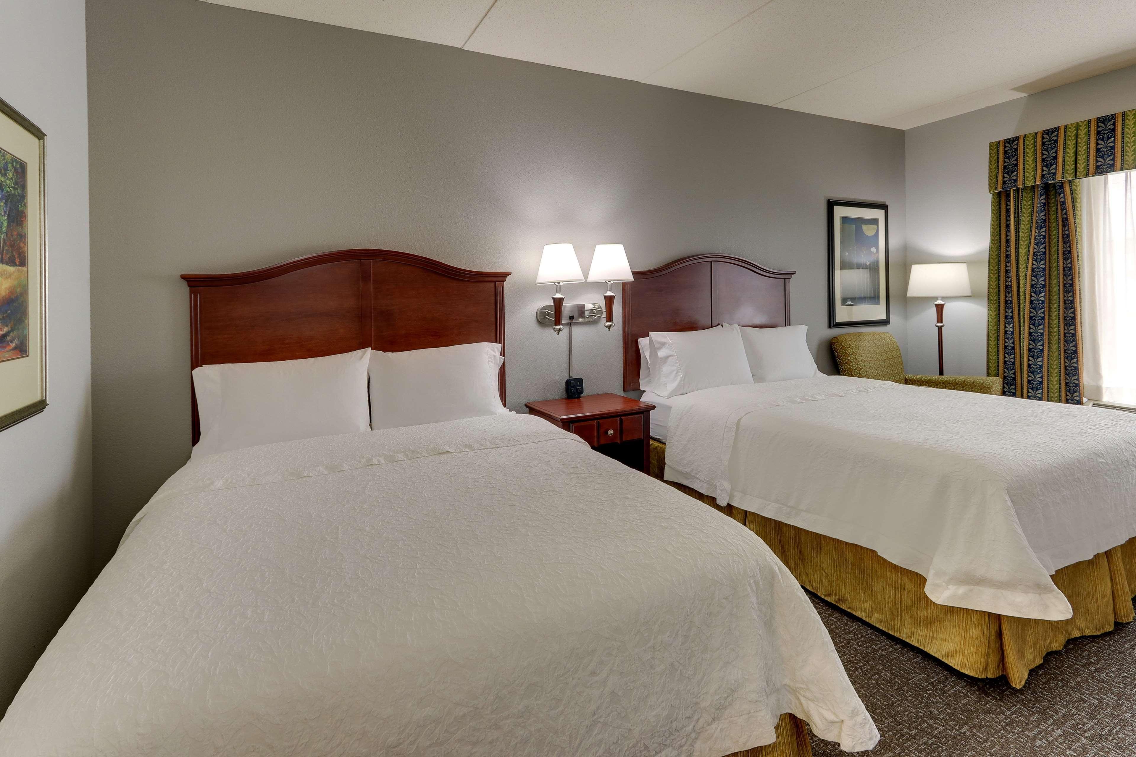 Hampton Inn & Suites Indianapolis-Airport Eksteriør bilde