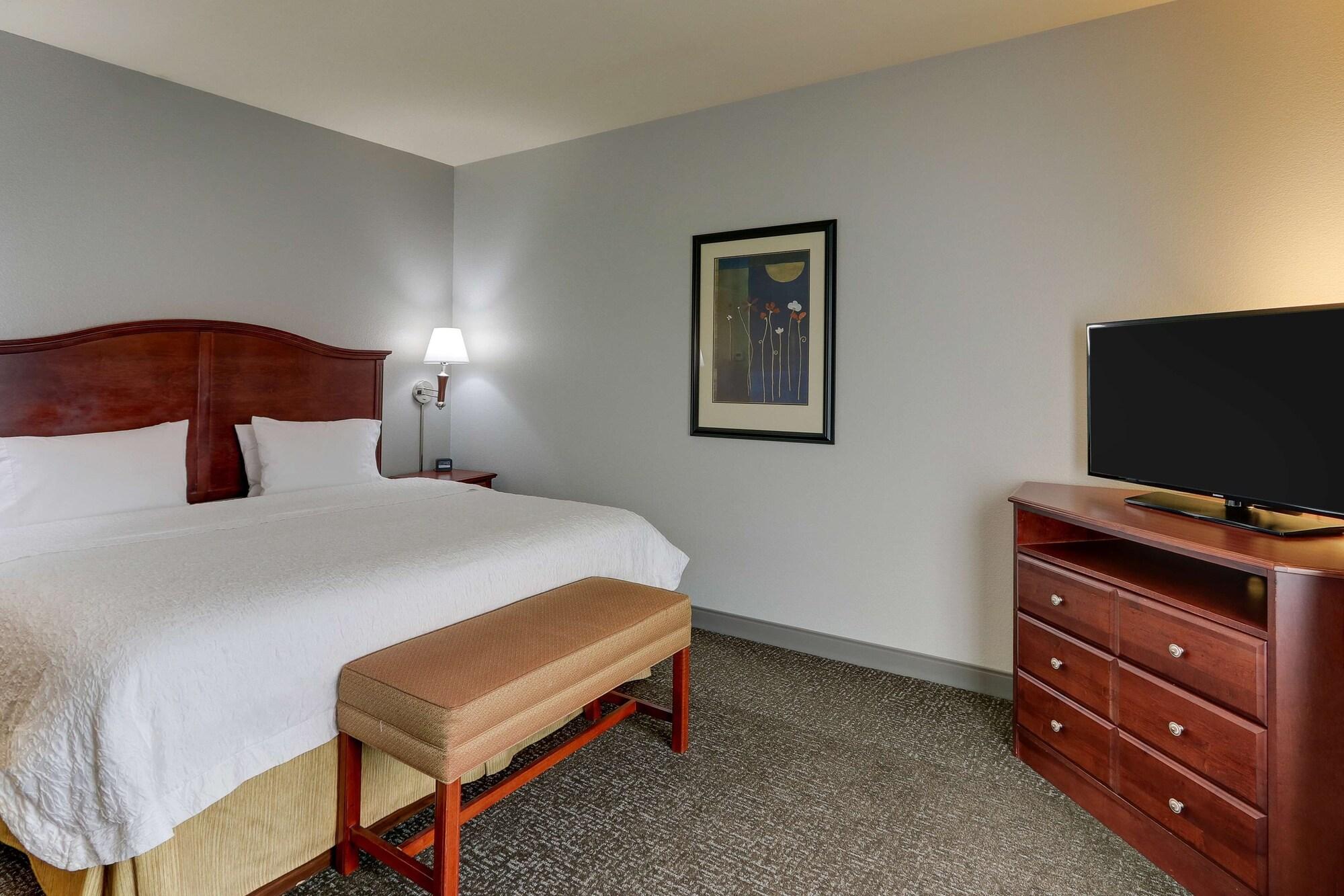 Hampton Inn & Suites Indianapolis-Airport Eksteriør bilde