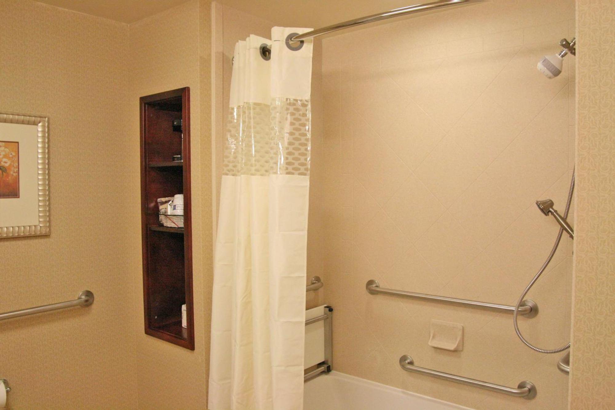 Hampton Inn & Suites Indianapolis-Airport Eksteriør bilde