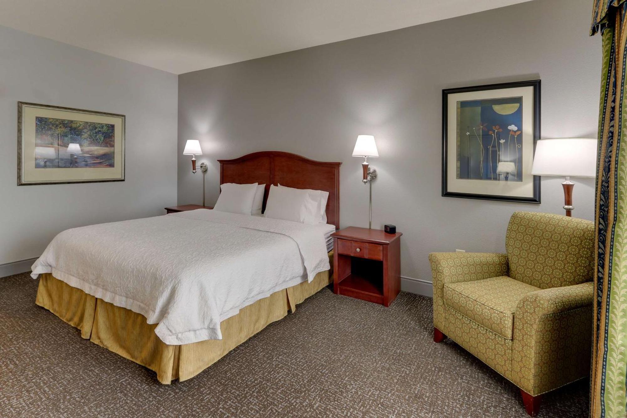 Hampton Inn & Suites Indianapolis-Airport Eksteriør bilde